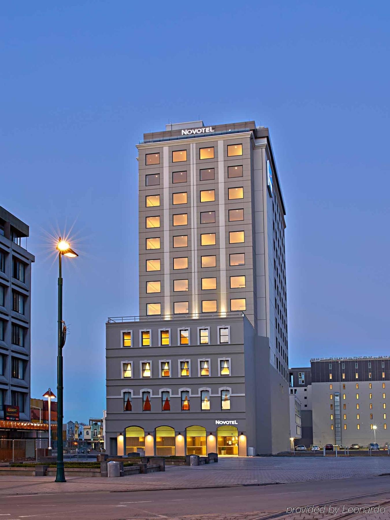 Novotel Christchurch Cathedral Square Exterior photo
