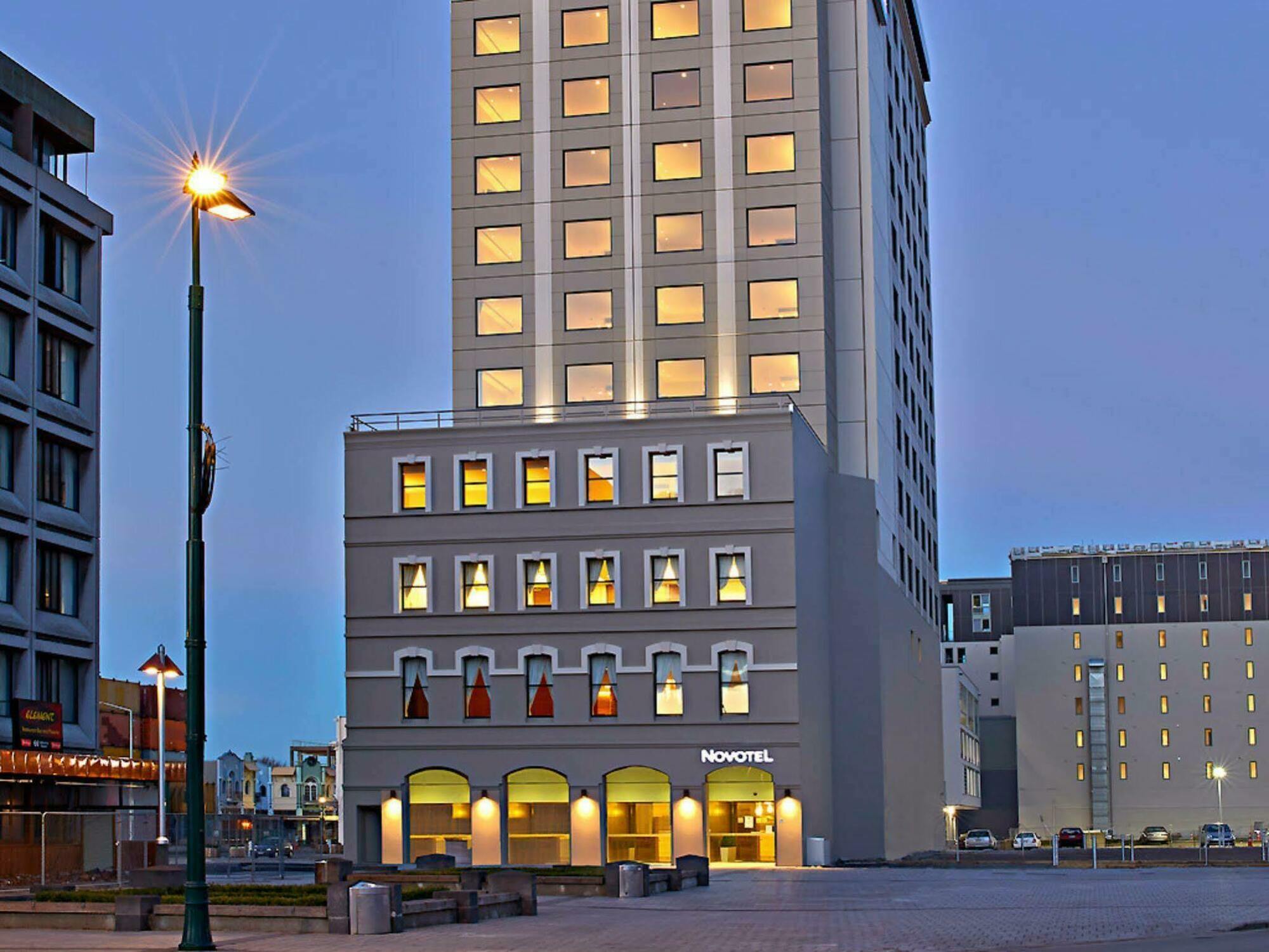 Novotel Christchurch Cathedral Square Exterior photo